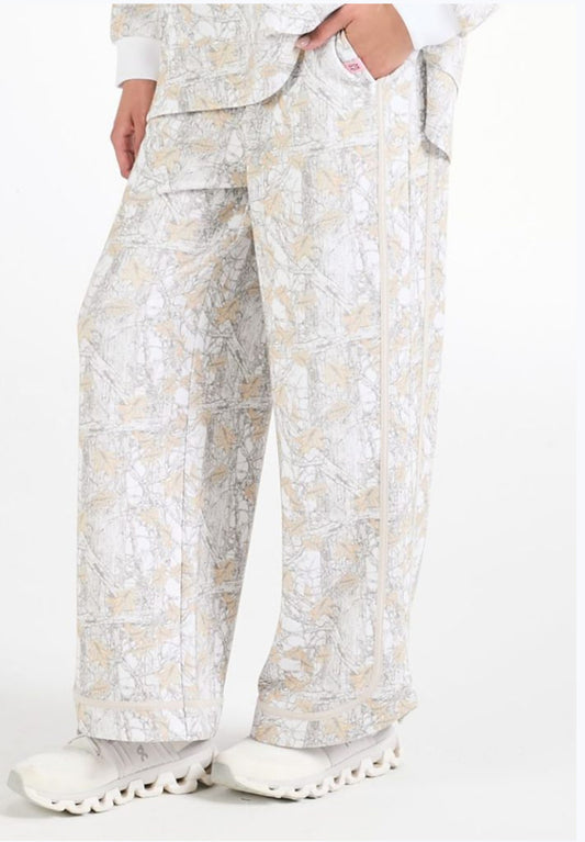 Simply southern contrast camo white