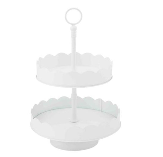 Scalloped tiered tray