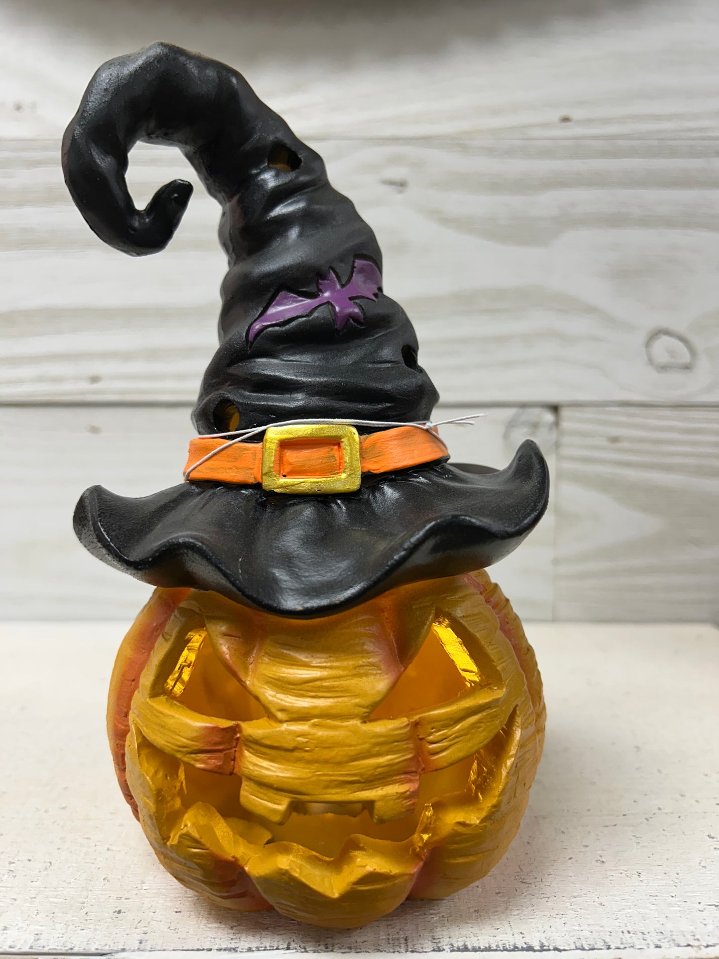 Light Up Jack-o-lantern with Witch Hat
