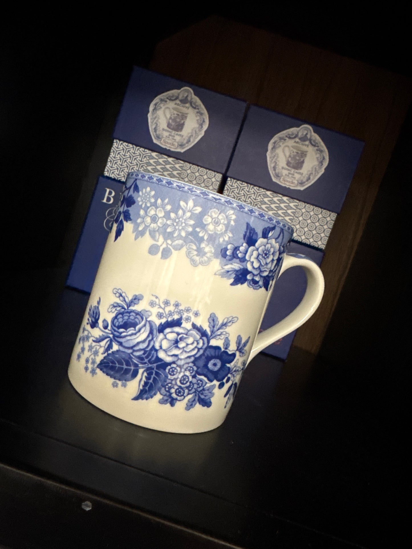Blue rose mug