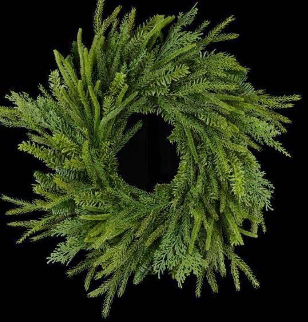MIXED CHRISTMAS GREEN WREATH