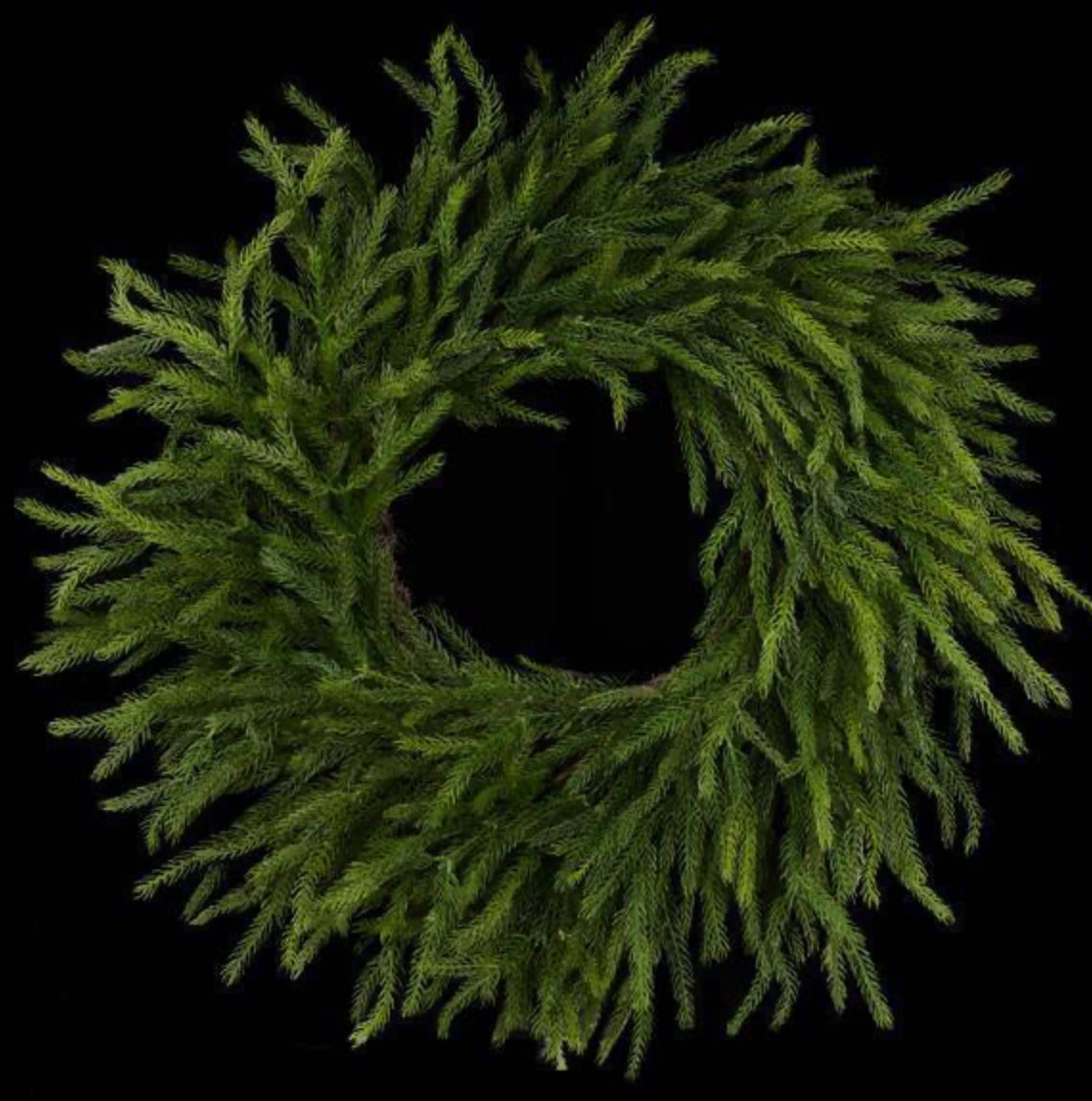 33"DIA SKINNY PINE WREATH 2-TONE GREEN