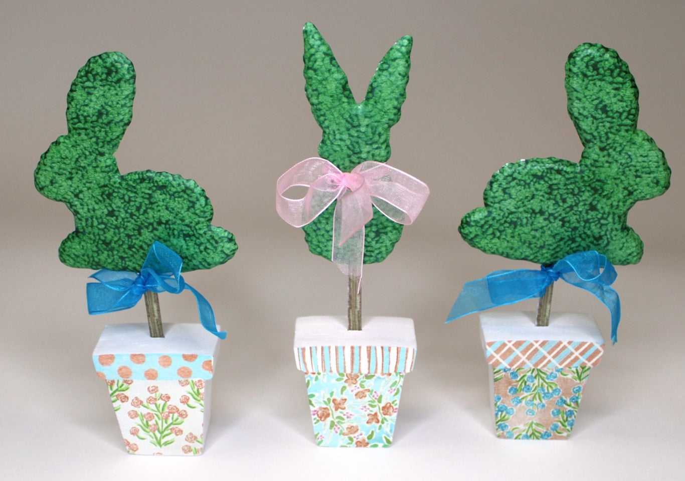 2.5-4x8.5-9" Bunny Topiary, MDF Pots with Metal Bunnies