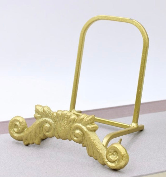 5.5" Gold Ornate Easel