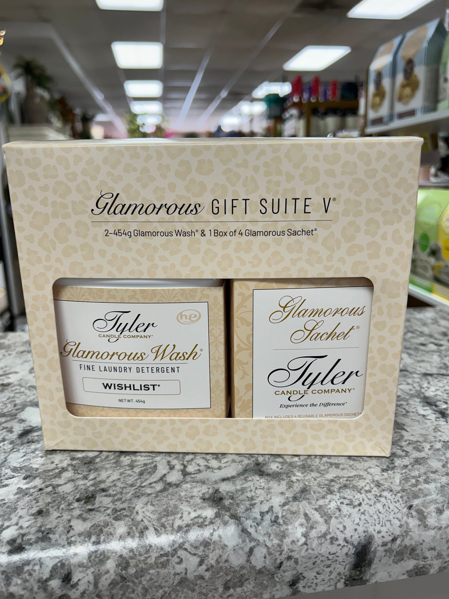 Glamorous Gift Suite V