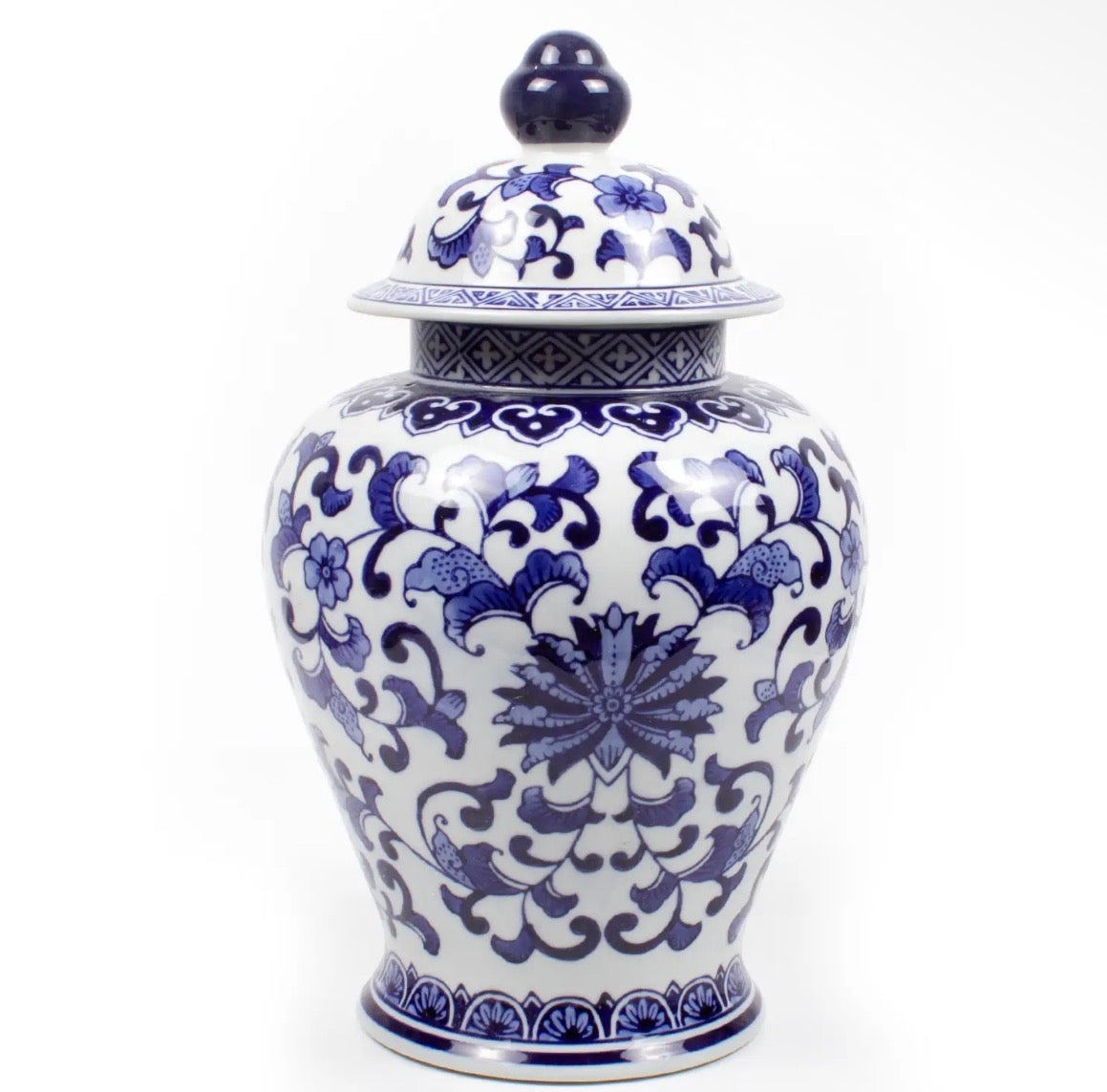 Large Porcelain Chinoiserie Ginger Jar