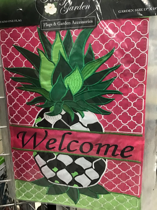 Pineapple welcome flag