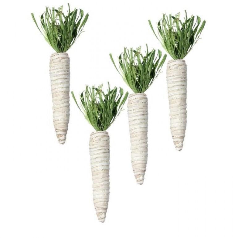 Corn husk carrot