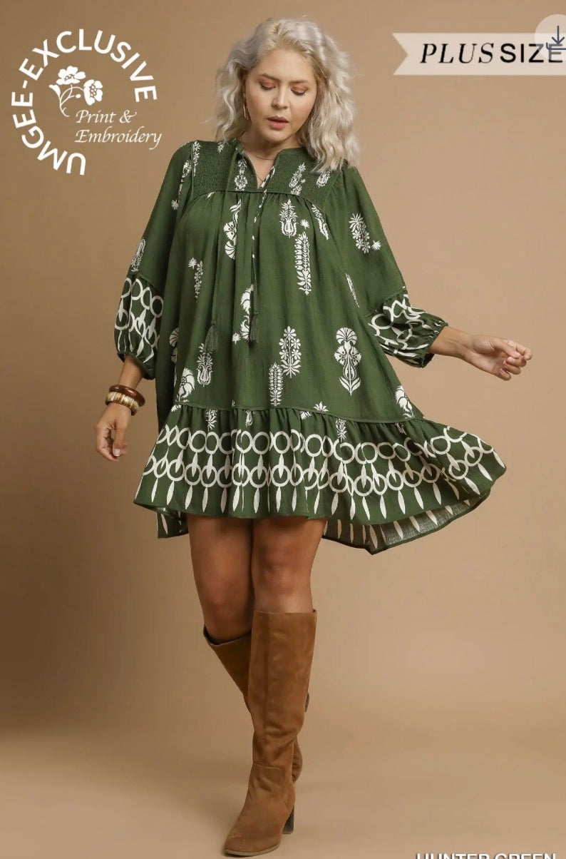 Boarder print tassel dress