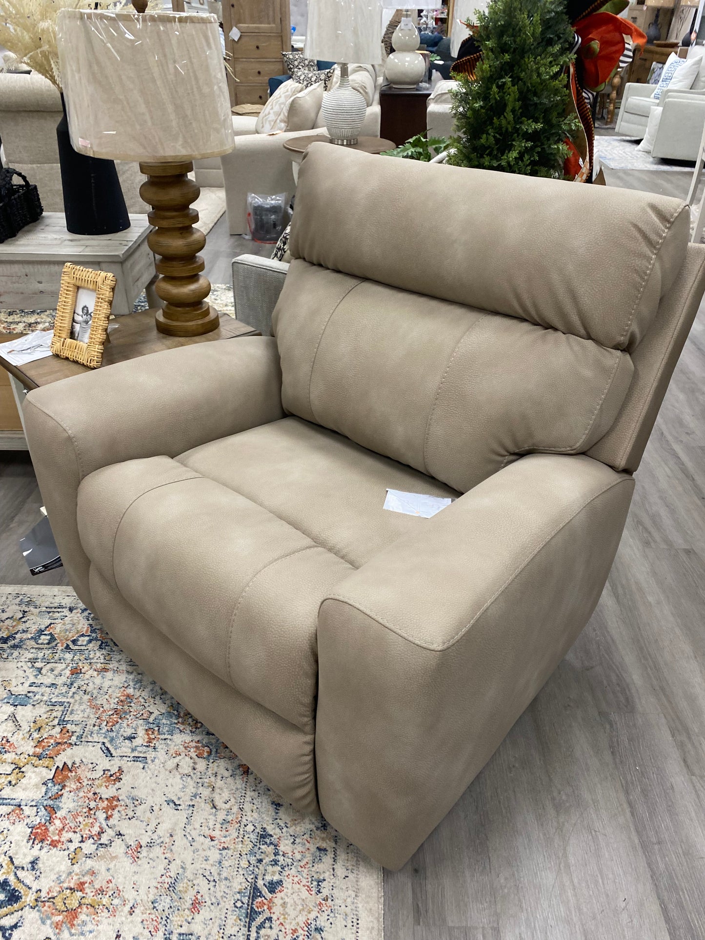 Next-Gen DuraPella PWR Recliner/ADJ Headrest