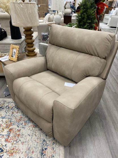 Next-Gen DuraPella PWR Recliner/ADJ Headrest