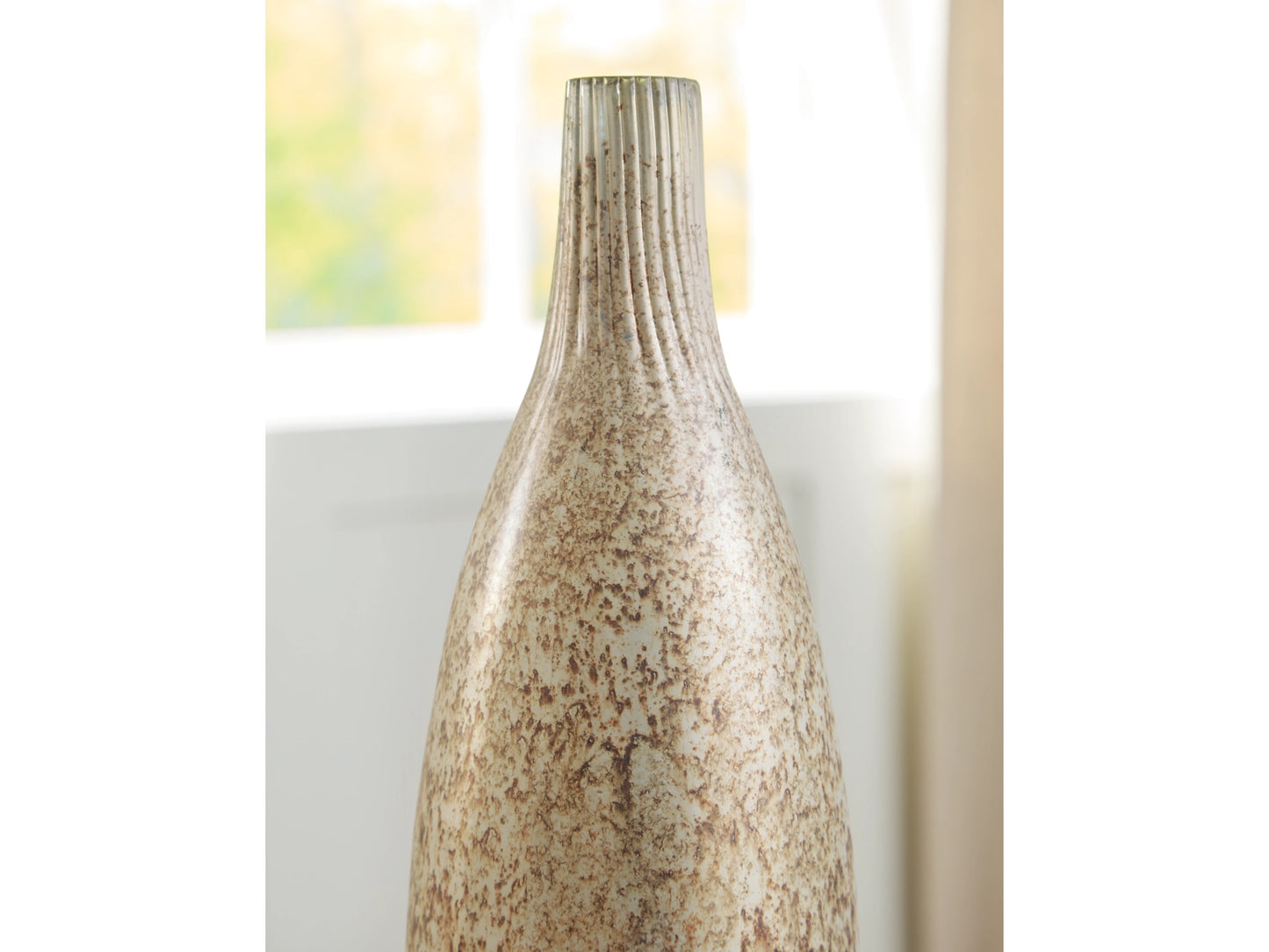 Plawite Vase Small