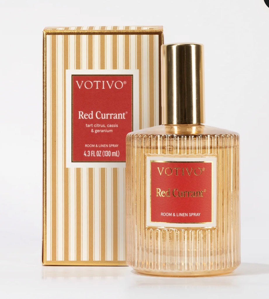 Votivo Room and Linen Spray -Holiday