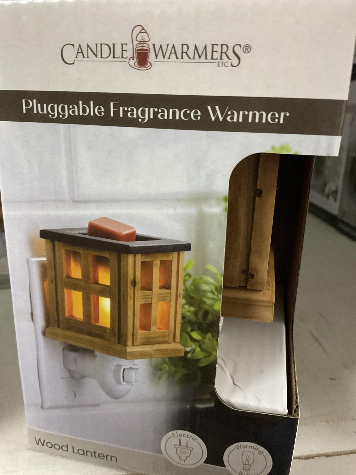 Pluggable fragrance warmer wood Lantern