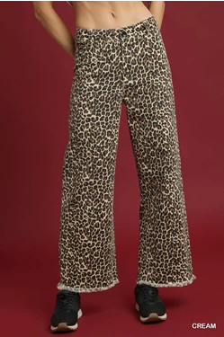 Leopard print wide leg jeans with raw hem
