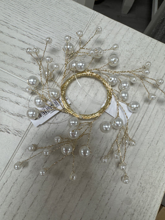 Pearl napkin ring