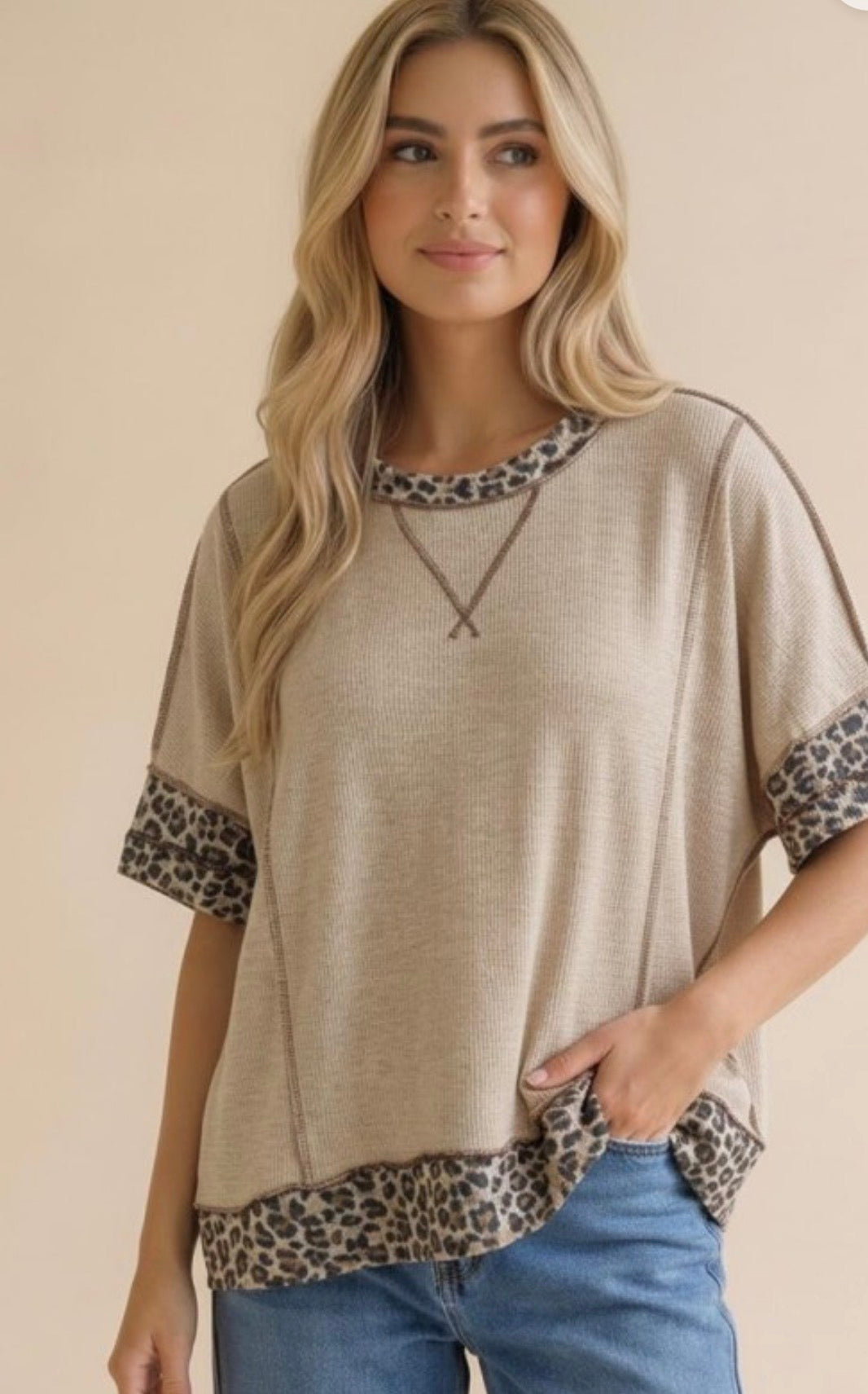 LEOPARD THERMAL COLOR BLOCK
REVERSE SEAM TOP