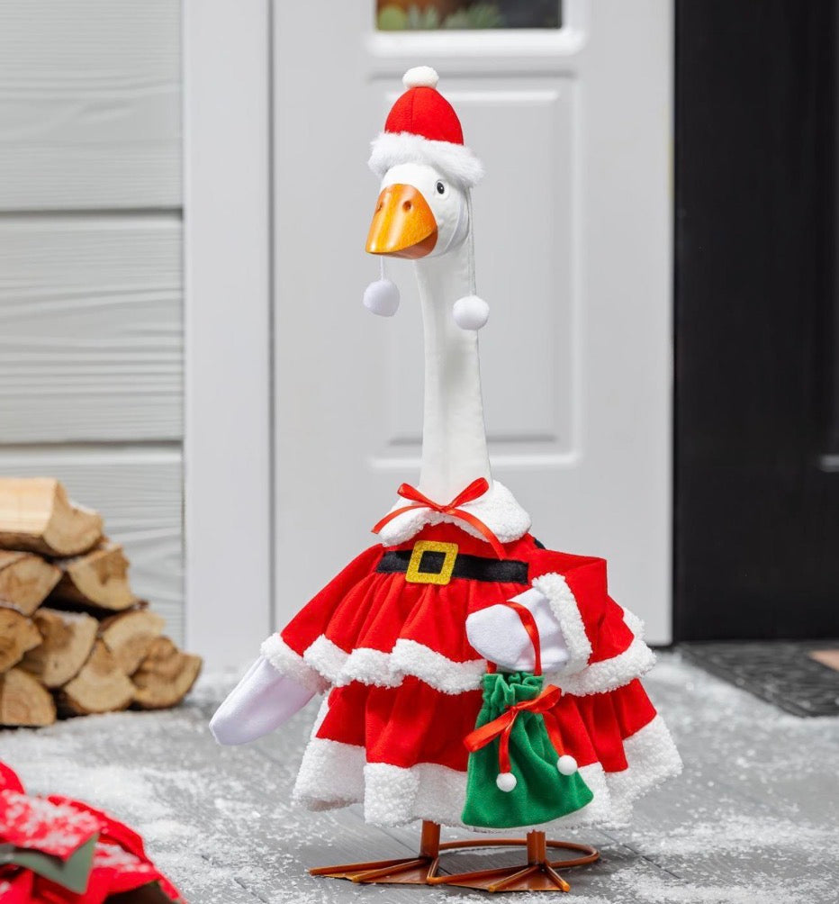 Giddy the Goose Outfit, Mrs. Claus