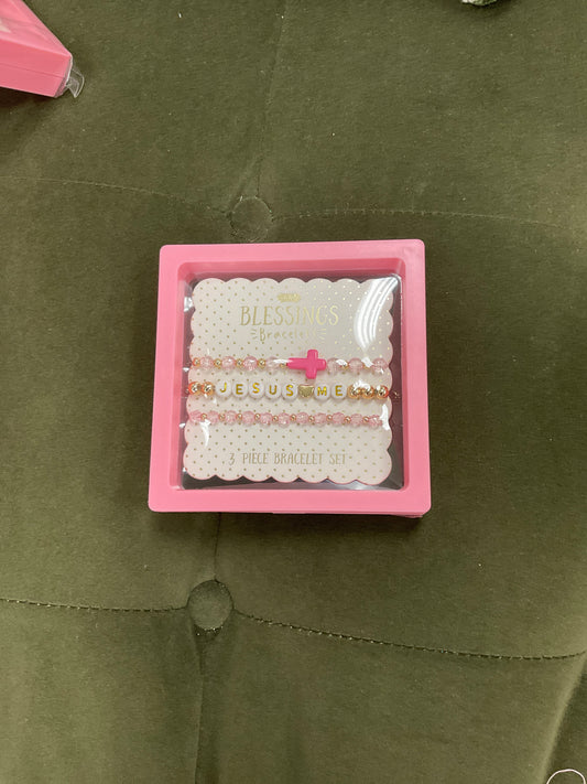 Pink cross beaded bracelet
