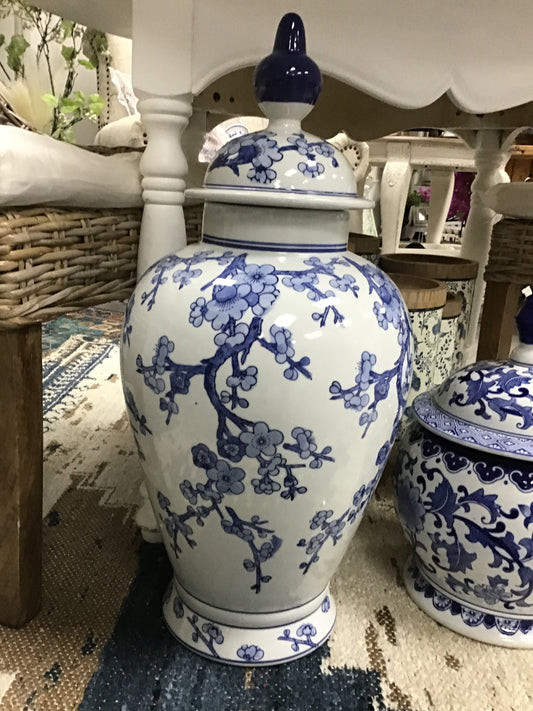 24” blue/white chinoiserie ginger jar