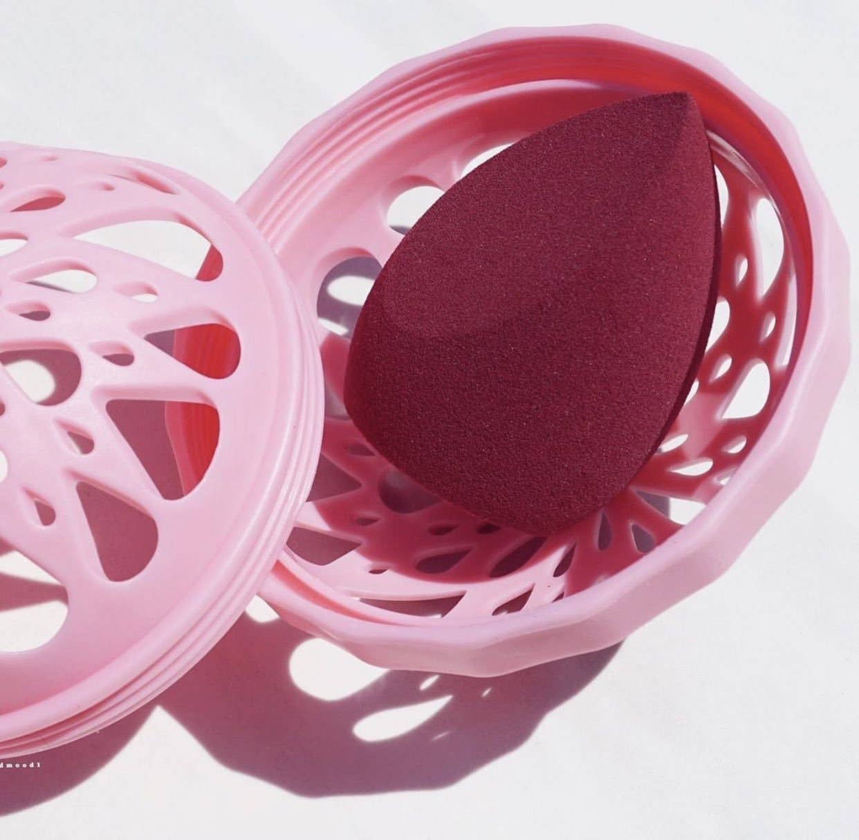 The Sponge | Machine Washable MakeUp Blender | SALE