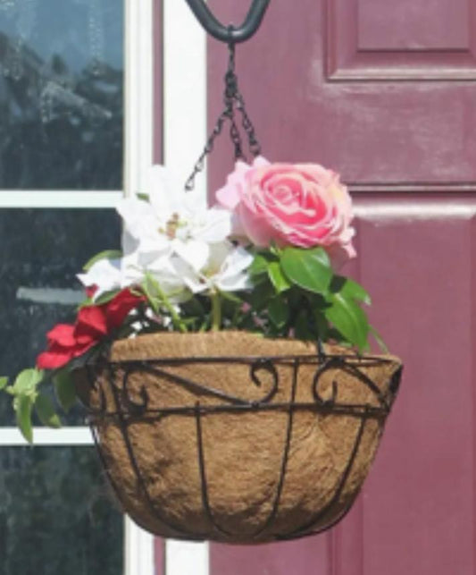 Hanging metal planter