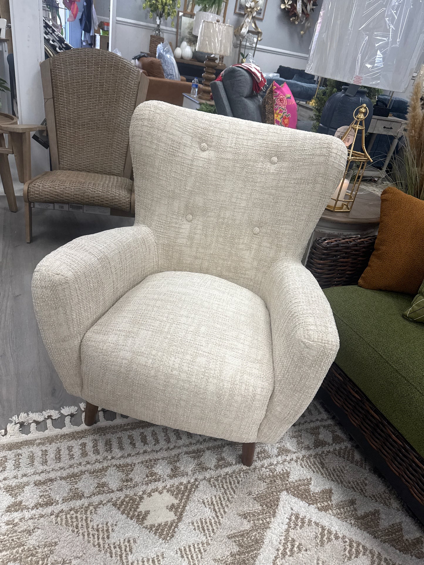 Linen nuvela accent chair