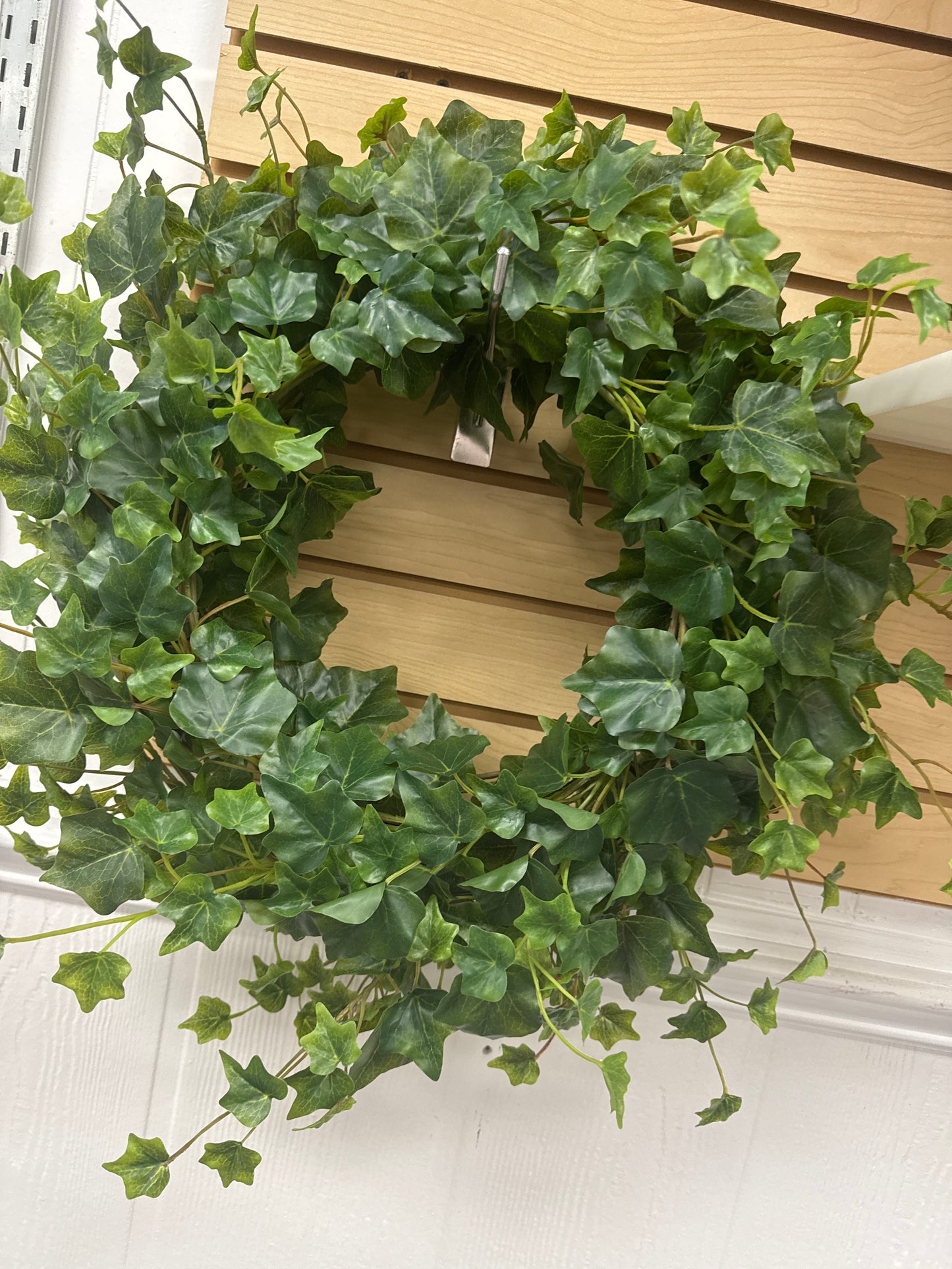 ENGLISH GARDEN IVY WREATH 17” or