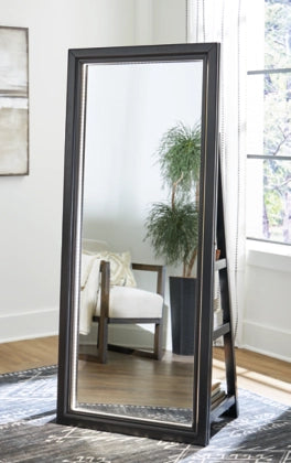 Standing floor mirror with storage