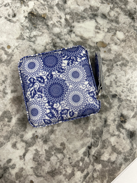 Chinoiserie tape measure