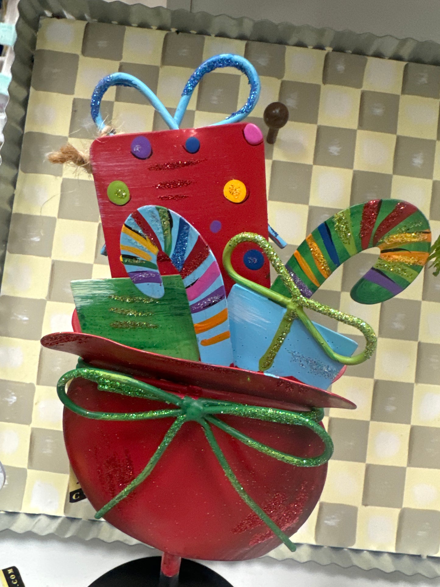 Santa’s bag finial
