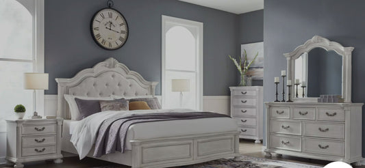 Montelaine bedroom collection