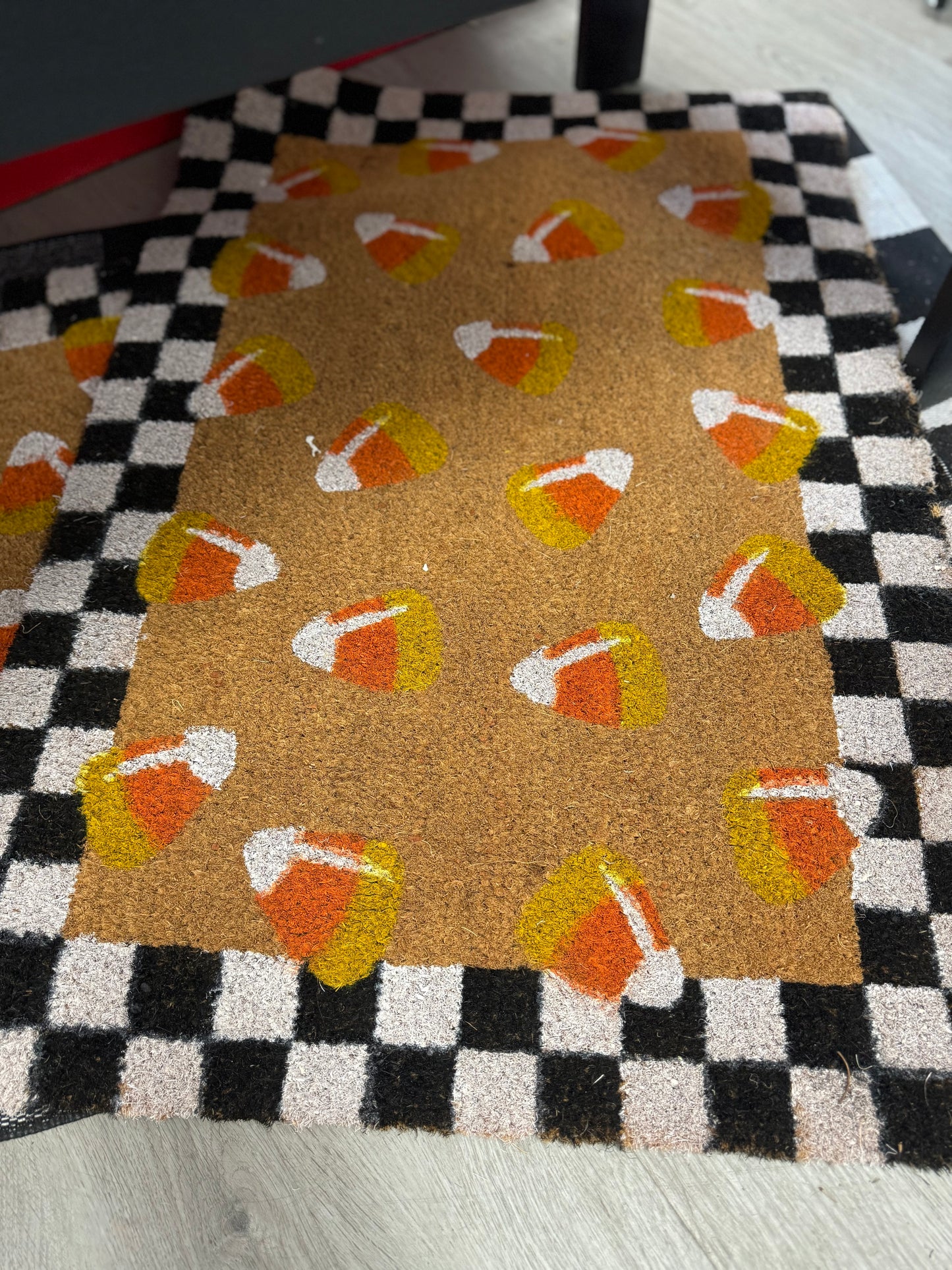 Candy corn coir mat