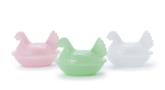 Hen on a nest covered dish