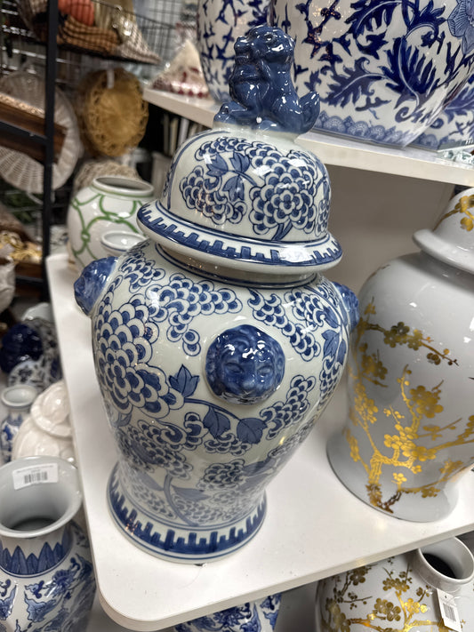 Blue & white Peony Temple Jar