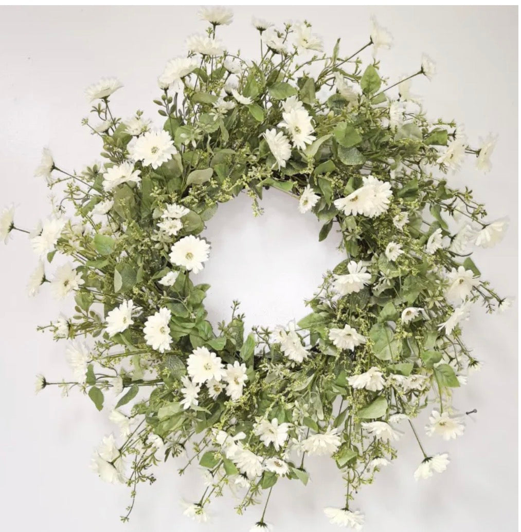 Daisy wreath 32”