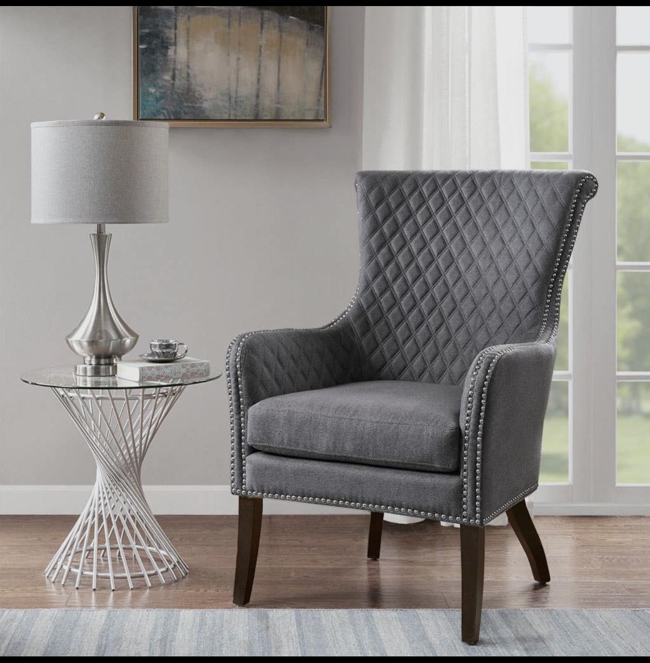 Upholstered accent chair