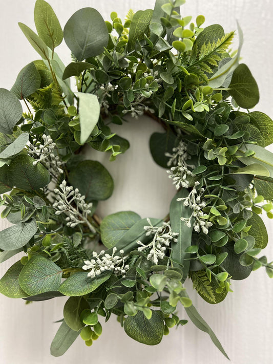 16.5" Mix Eucalyptus Wreath