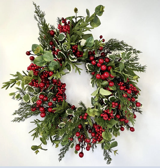 24IN BERRY PINE WREATH