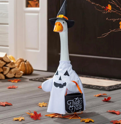 Giddy the Goose Outfit, Ghost