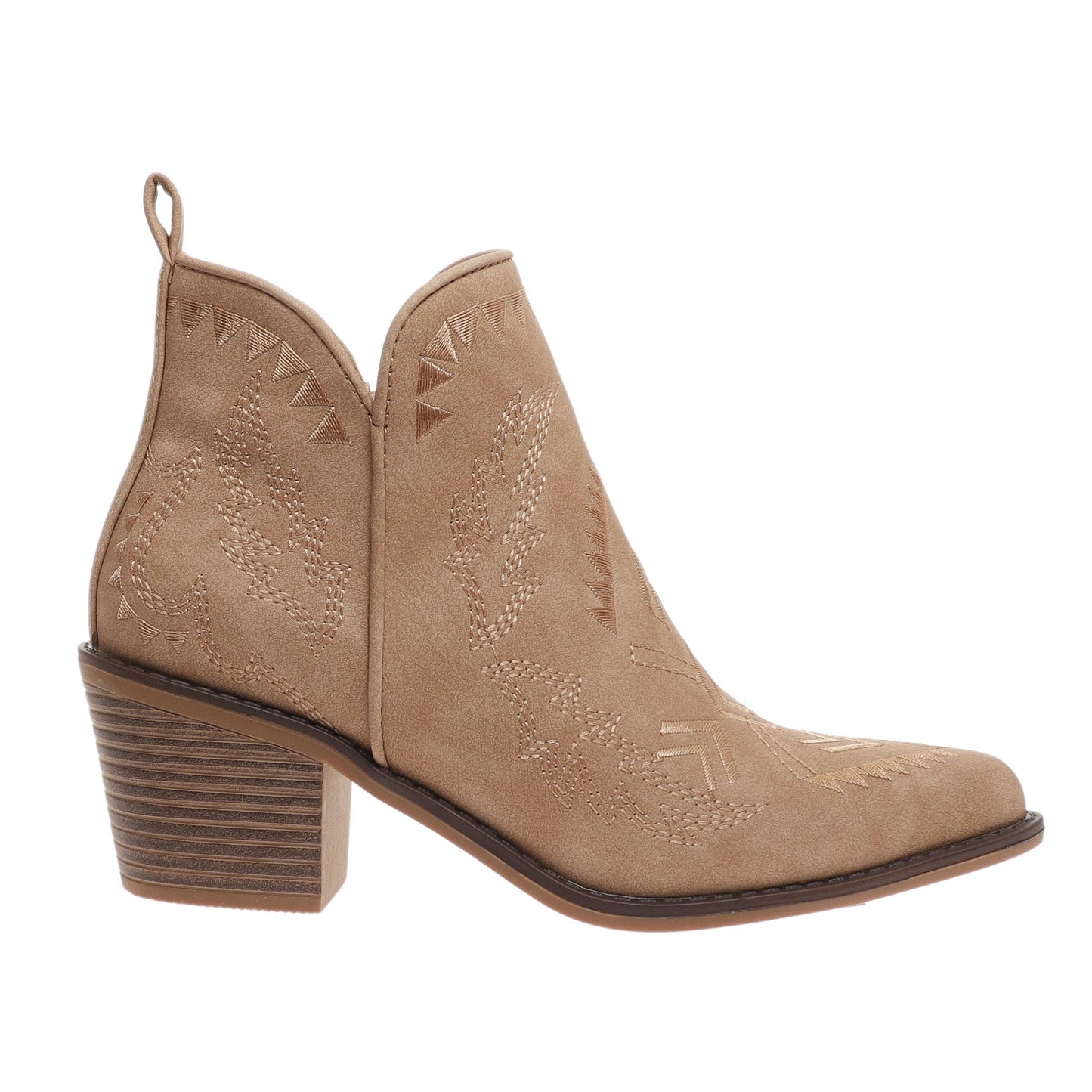 Pierre Dumas Whitney in Camel