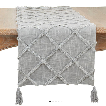 Diamond tufted runner