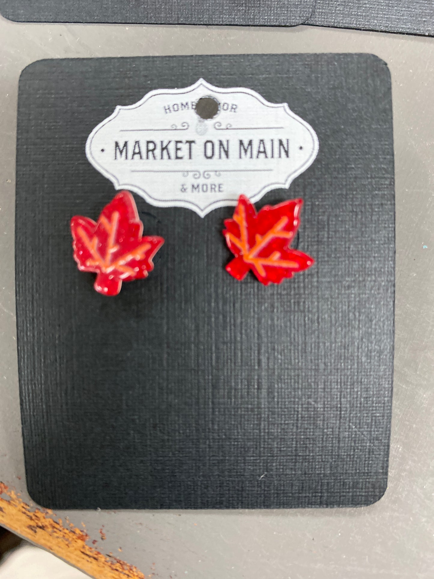 Fall stud earrings