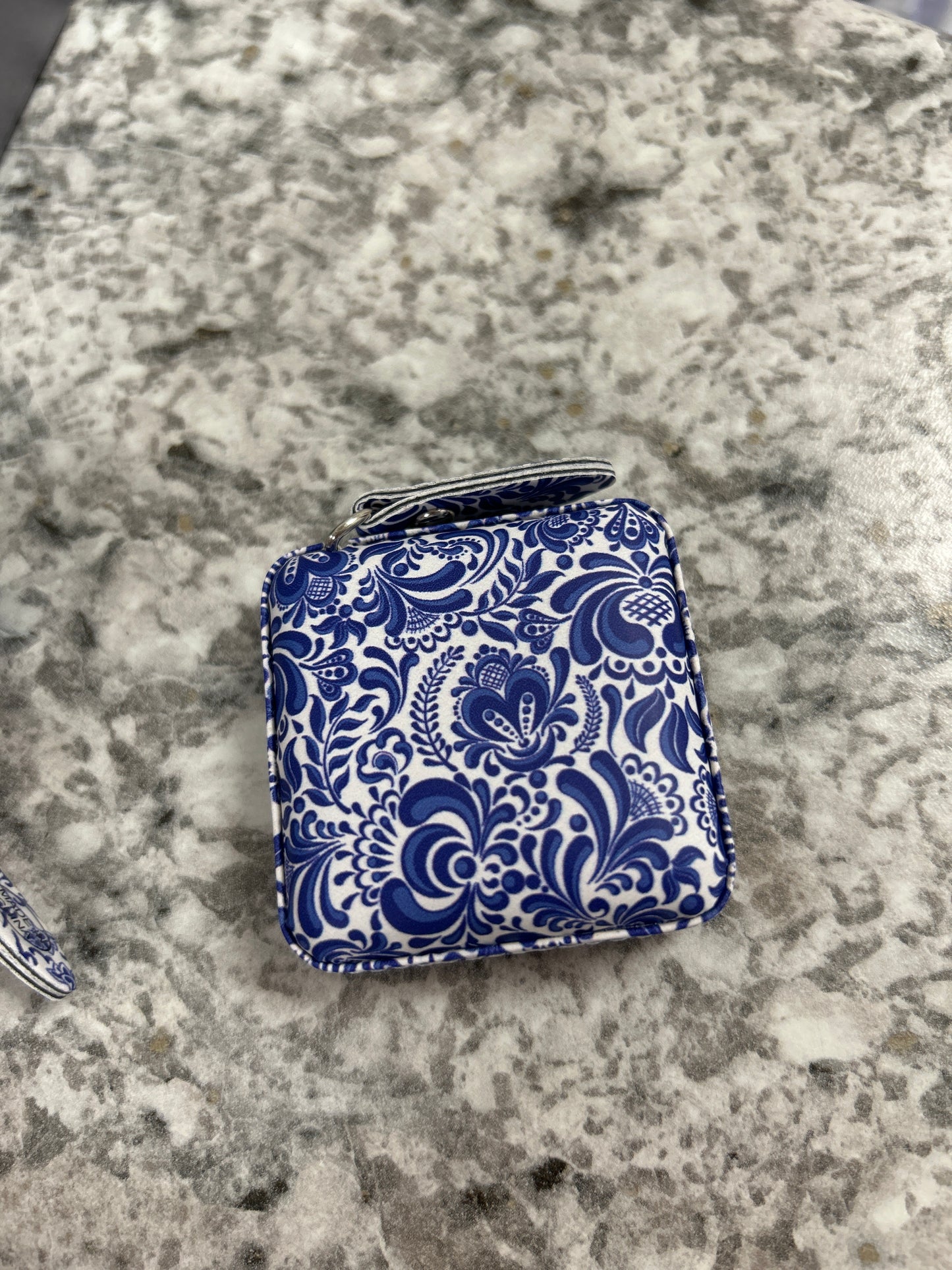 Chinoiserie tape measure