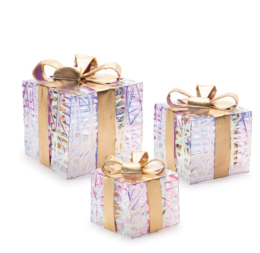 SET of 3 "SQ X 6.5"H, 8"SQ X 9"H, 10"SQ X 11.5"H PVC/WIRE PRESENTS