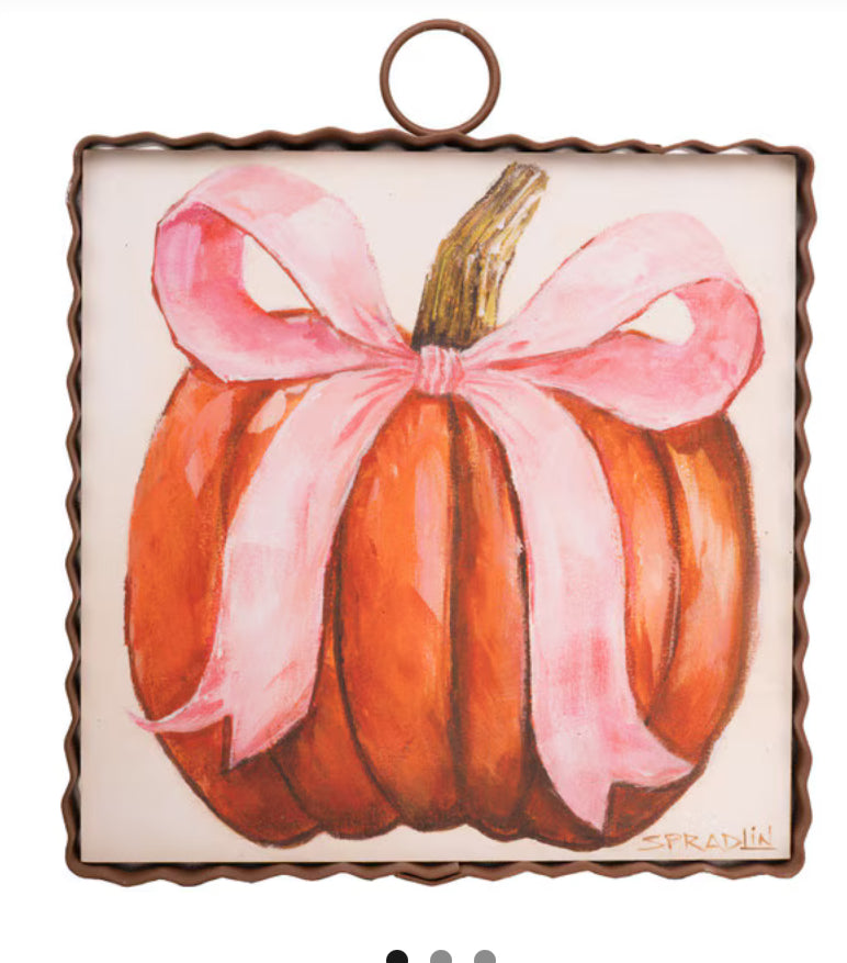 Mini gallery pink ribbon pumpkin