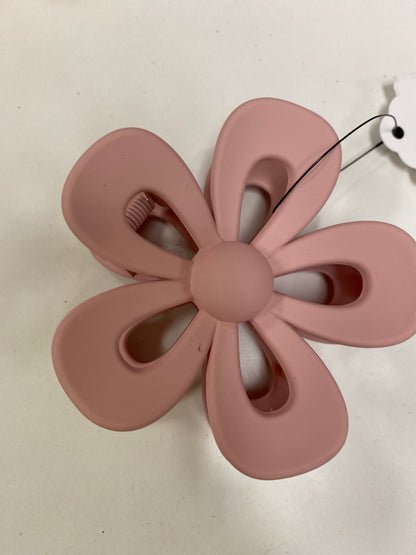 Flower hair clip