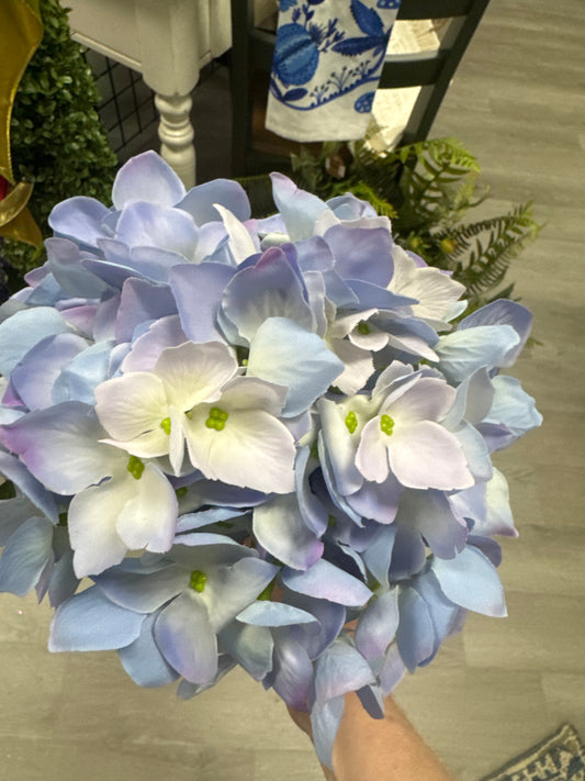 Garden hydrangea 18” blue real touch