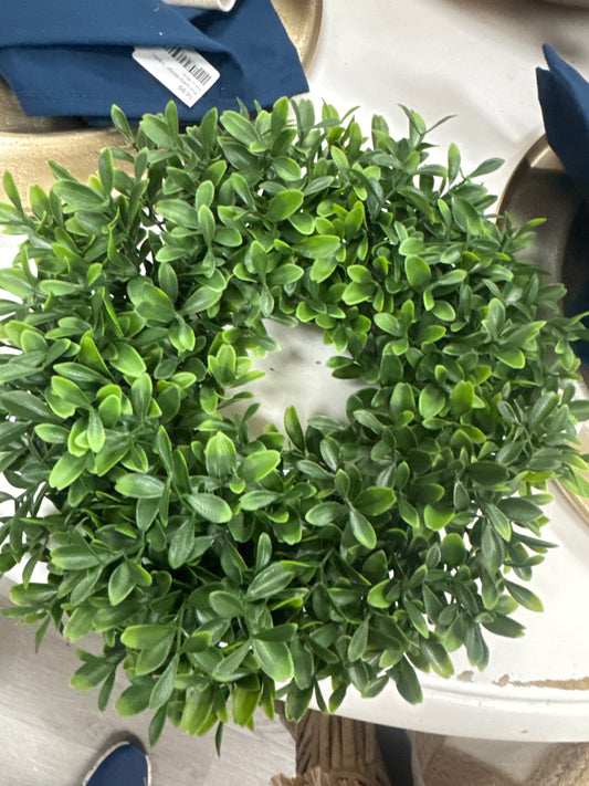PL.AMERICAN BOXWOOD CANDLERING 14" 8"ID UV rated