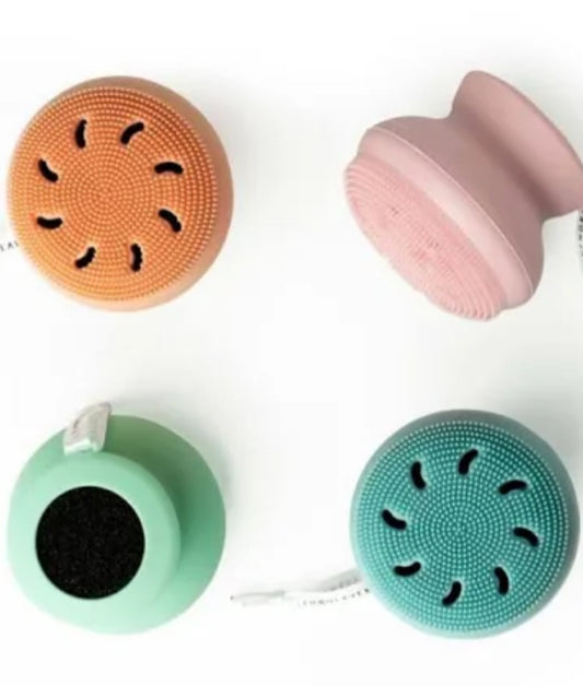 Silicone body scrubber